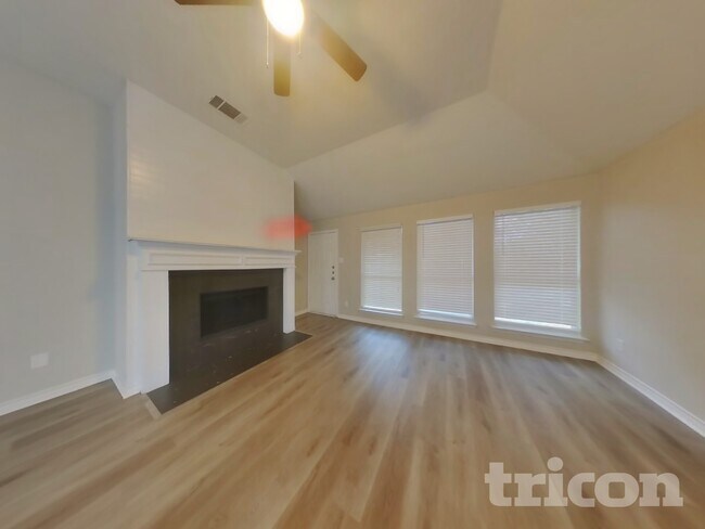 Building Photo - 1116 Monticello Dr