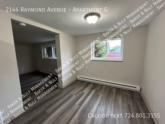 Building Photo - 2 Bedroom in Latrobe - Walking Distance to...