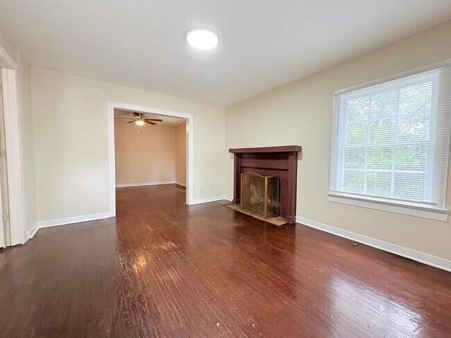 Foto del edificio - 1308 Stone Rd
