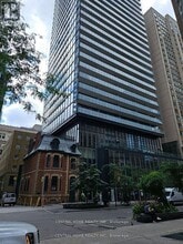 Building Photo - 15 Grenville St