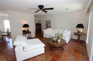 Foto del edificio - 350 3rd Ave S