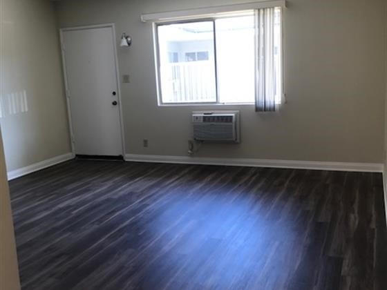 Foto del edificio - 1030 W Olive Ave