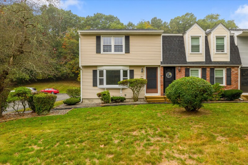 34 Boyce St Unit A, Auburn, MA 01501 Condo for Rent in Auburn, MA