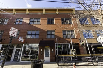 Building Photo - 767 N High St