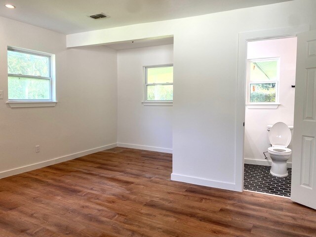 Building Photo - 1317 Hyman Ln