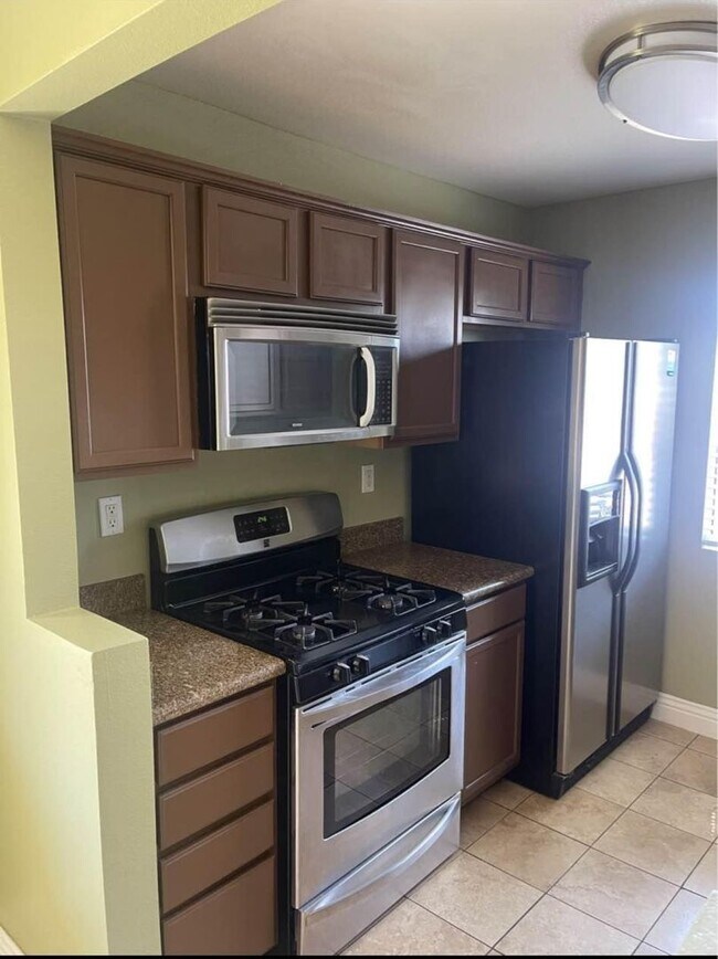 Building Photo - 1 bed 1 bath Apartment for Rent in Mira Mesa