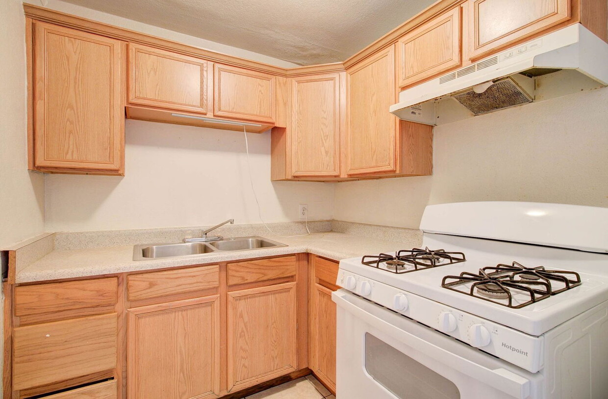 Primary Photo - 251 W Northern Ave
