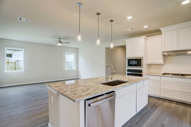 Foto del edificio - 1239 Raburn Run Ln