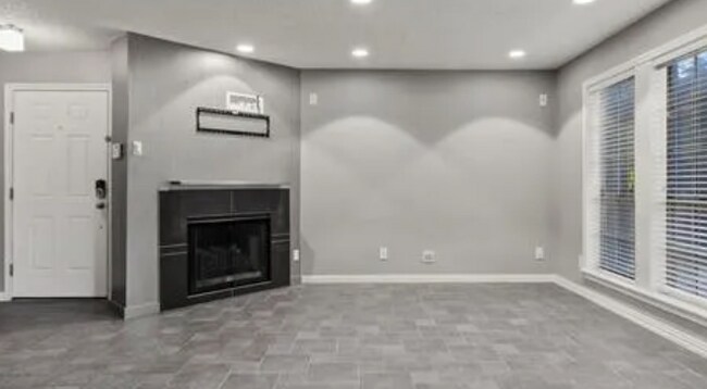 Building Photo - 4067 Beltway-22501