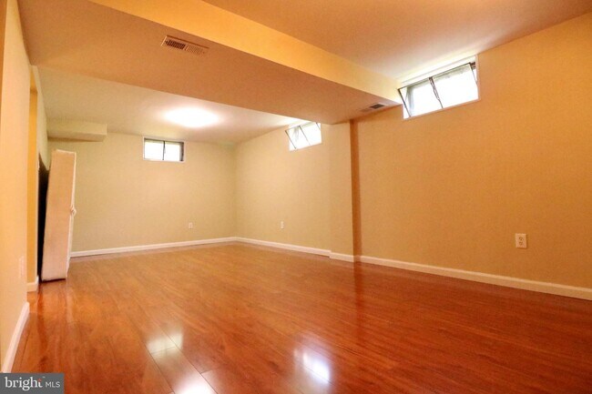 Foto del edificio - 4311 Joplin Dr