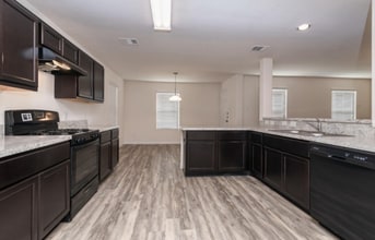 Building Photo - 24219 Treviso Gardens Dr