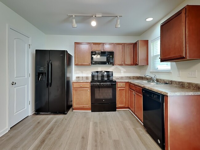 Building Photo - 4159 Field Crossing Dr