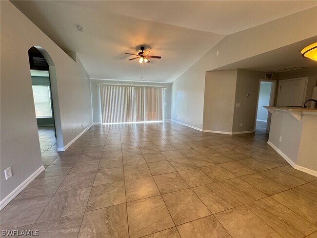 Foto del edificio - 1063 Peach St