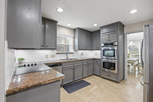 Building Photo - 8319 Domer Dr