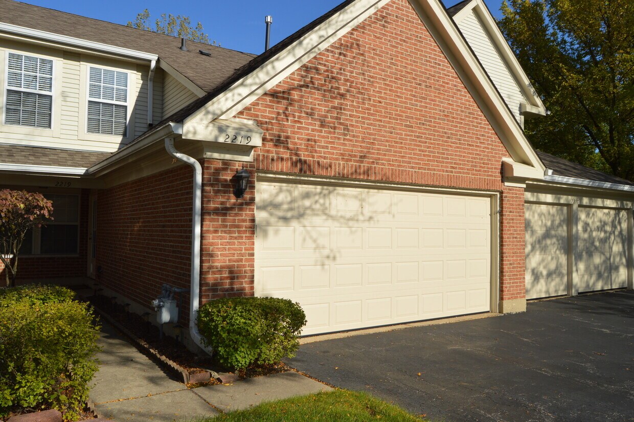 Foto principal - 2219 Camden Ln