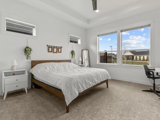 Master Bedroom - 11845 N 20th Ave