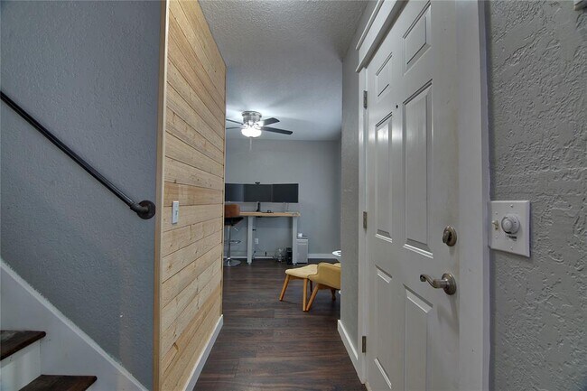 Foto del edificio - 2924 Canyon Oaks Ct