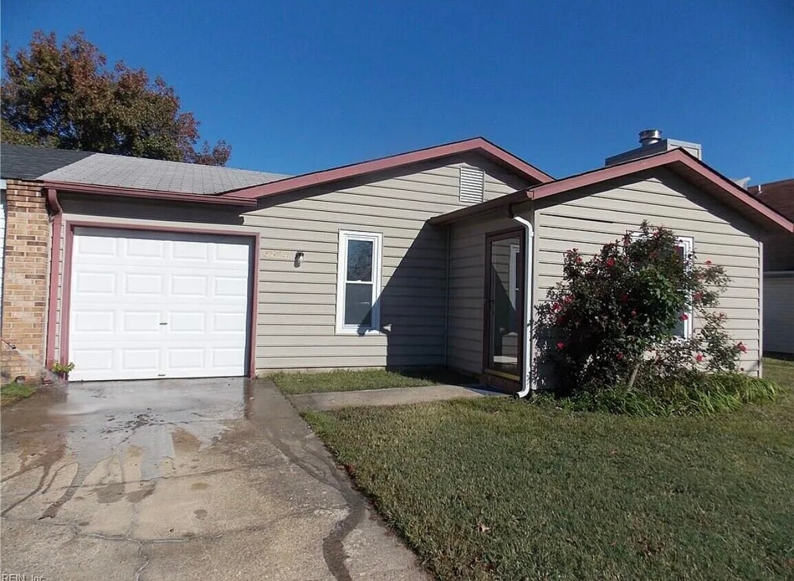 Photo - 3824 Shooting Star Dr (Virginia Beach, VA)