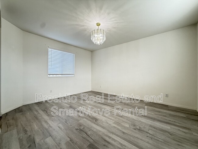 Building Photo - 5392 W Whistler Cir