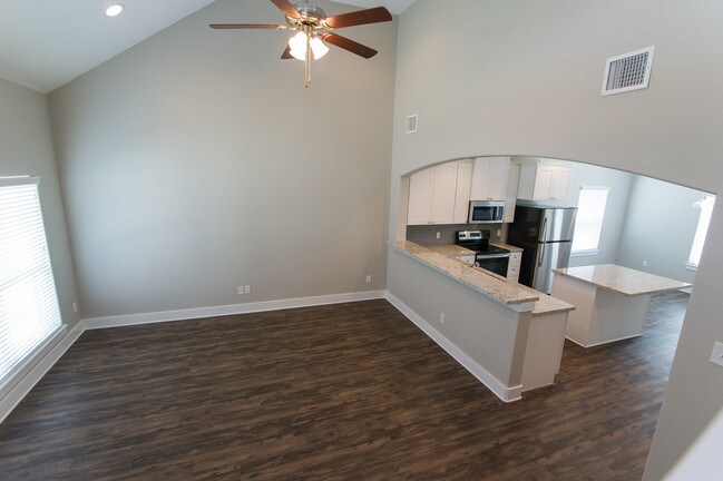 *Example photo of similar home/floor plan. - 110 Waverly Dr