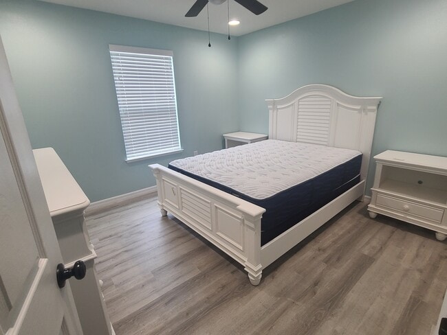 Foto del edificio - 16068 SW 23rd Court Rd