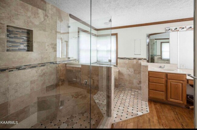 Foto del edificio - 4504 Holston Hills Rd