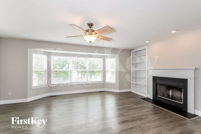 Building Photo - 106 Stewart Springs Dr