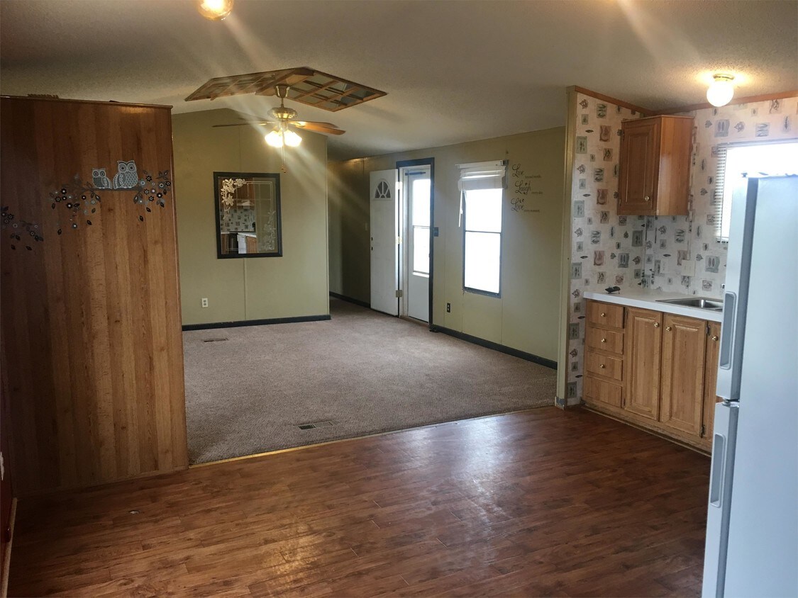 Foto del edificio - 42284 S County Rd 200
