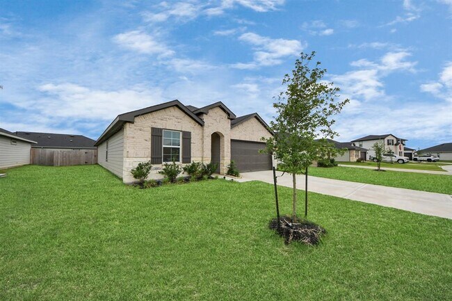 Building Photo - 1302 Redbud Ln