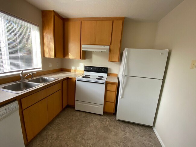 Foto del edificio - Remodeled 2 Bed 1.5 bath Springfield apartment