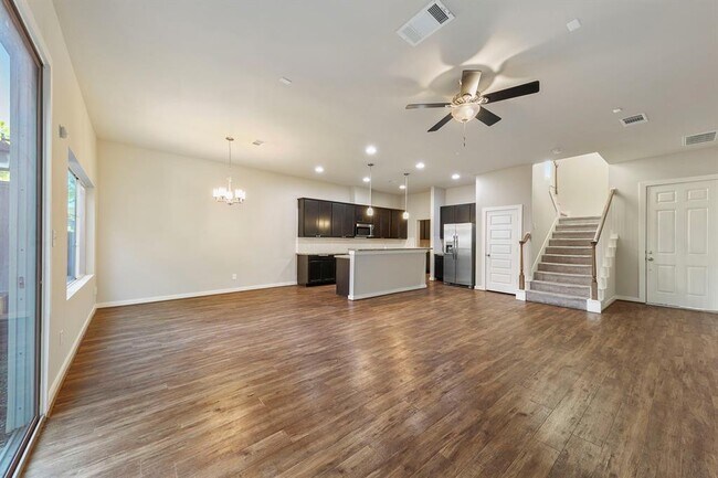 Building Photo - 12585 Piping Rock Dr