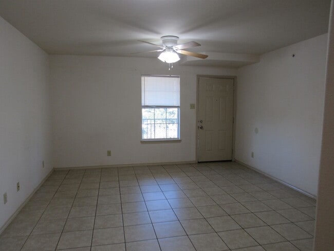 Building Photo - 1720 Juarez Ave
