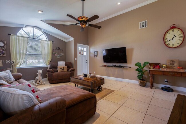 Building Photo - 1190 SW 108th Way
