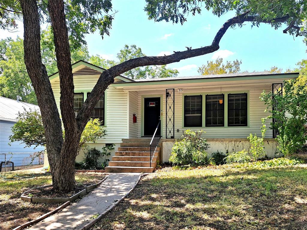 Primary Photo - 713 Landon Ln