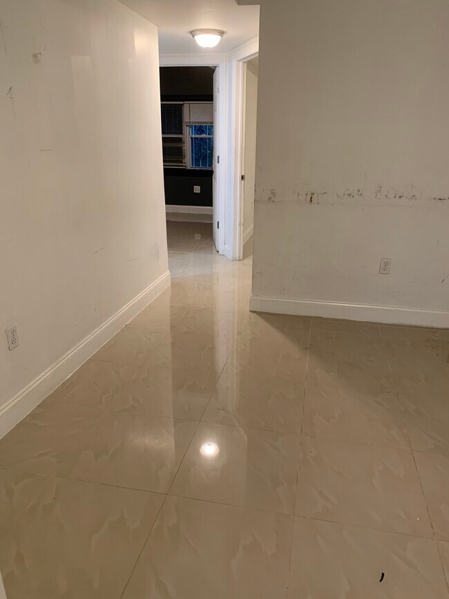 Beautiful Flooring - 440 Castle Hill Ave