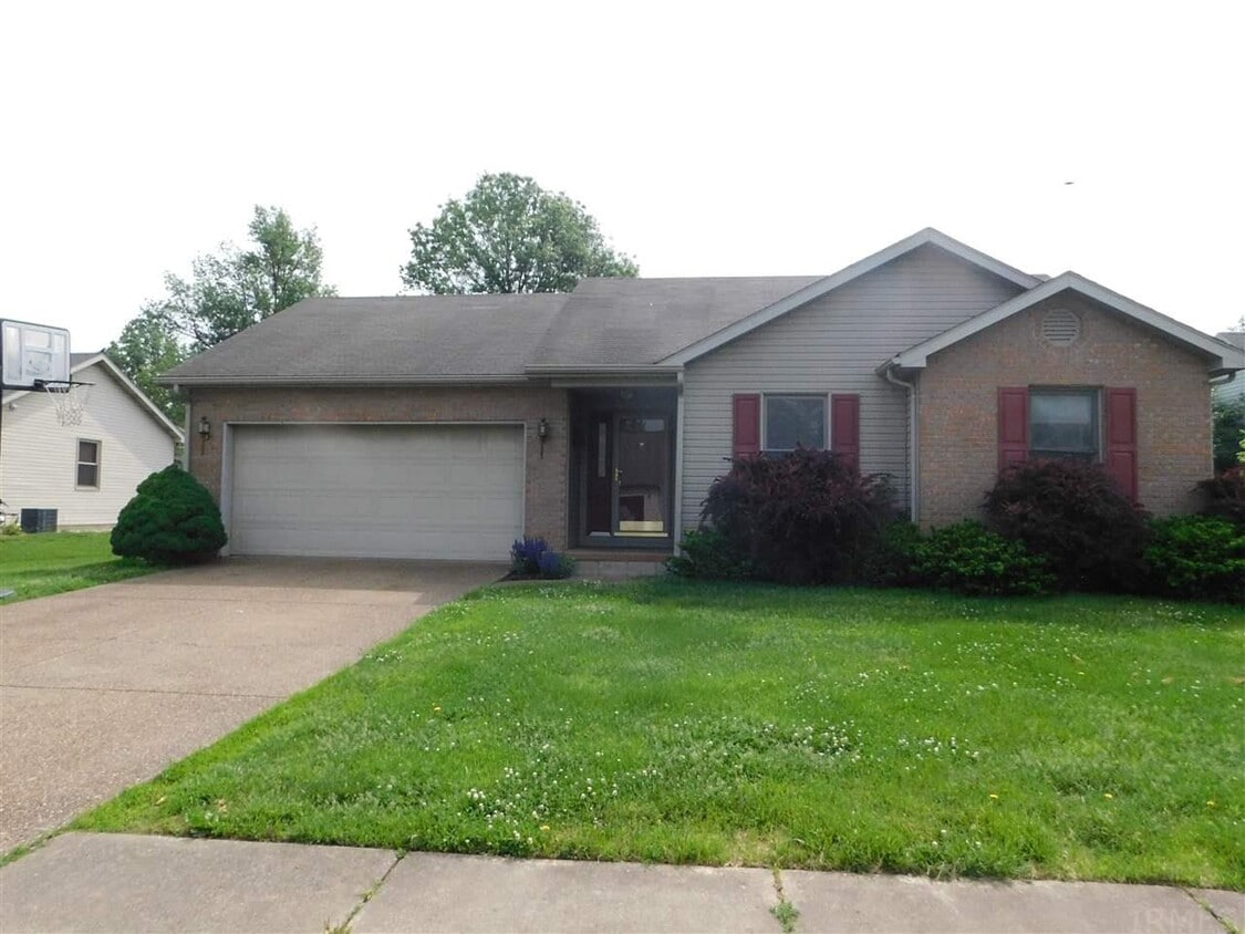 4122 Hare Ct, Newburgh, IN 47630 House for Rent in Newburgh, IN