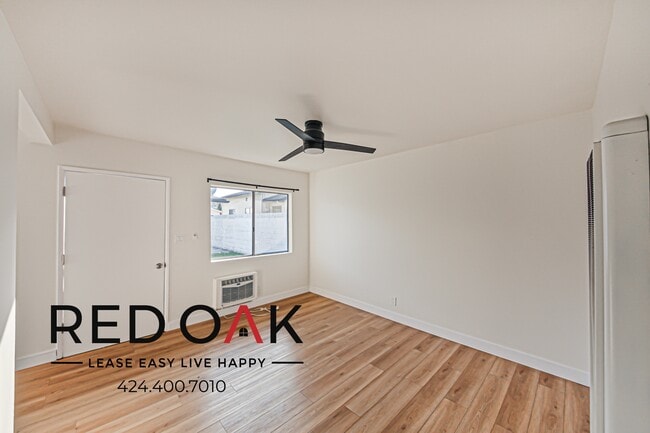 Foto del edificio - 8136 Constance St