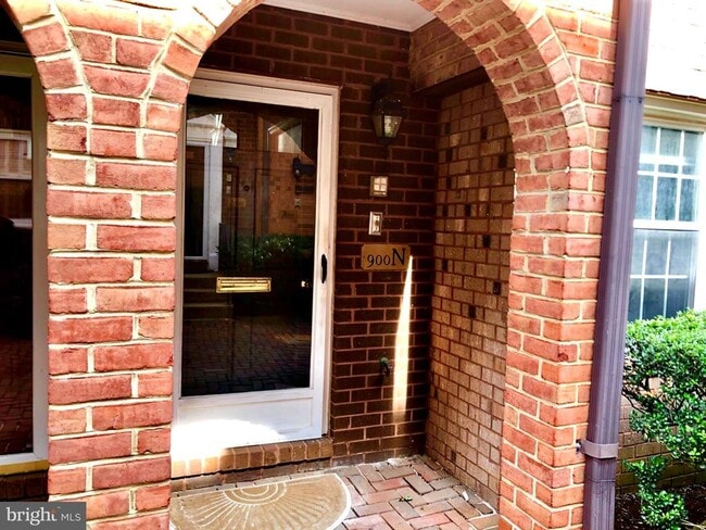 Foto del edificio - 900 24th St NW