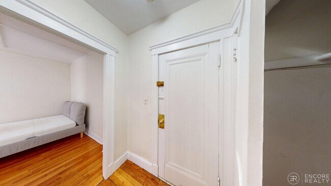 Building Photo - 1179 Boylston St