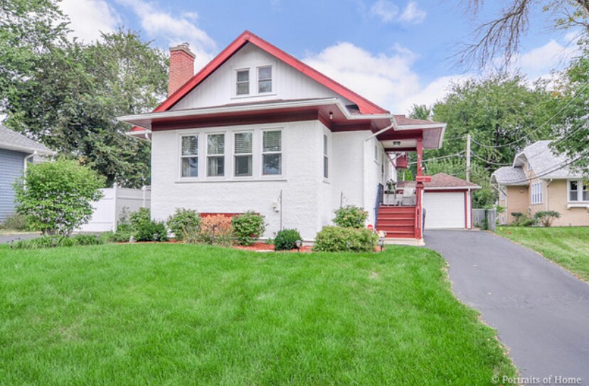 Primary Photo - 328 E Elm St