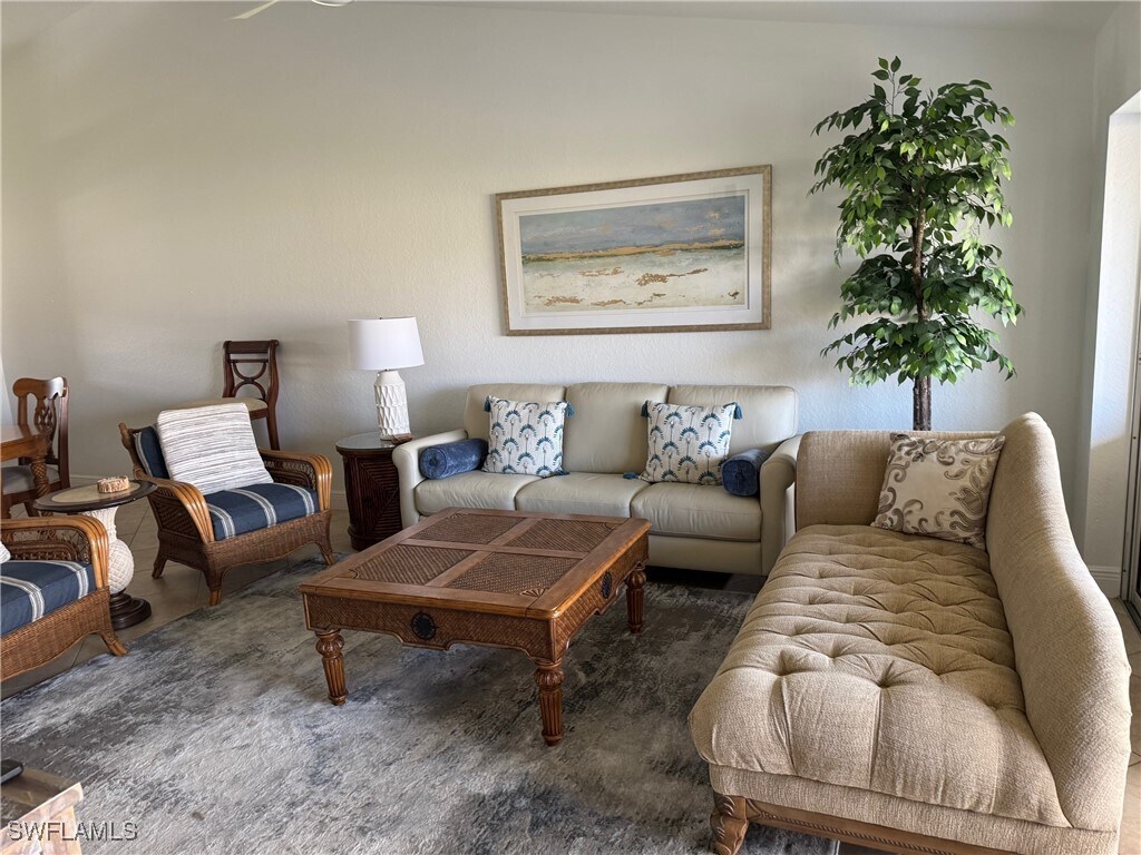 Primary Photo - 9640 Victoria Ln