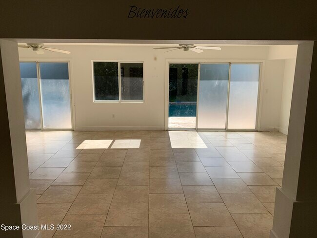 Building Photo - 1343 Gleneagles Way