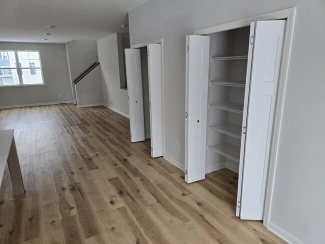 Building Photo - 8652 Kenyon Ct NE