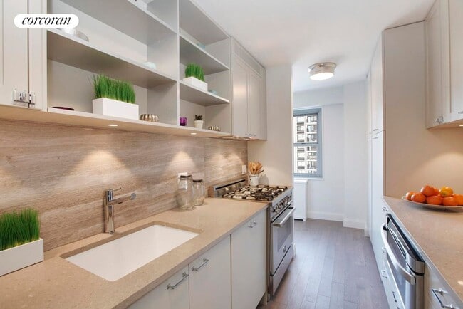 Foto del edificio - 100 W 93rd St