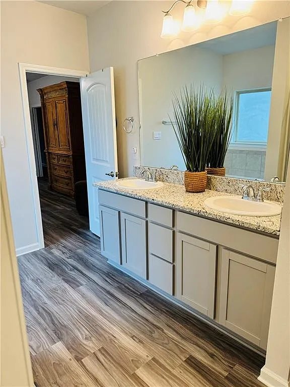 Foto del edificio - 112 Oak Landing Ln