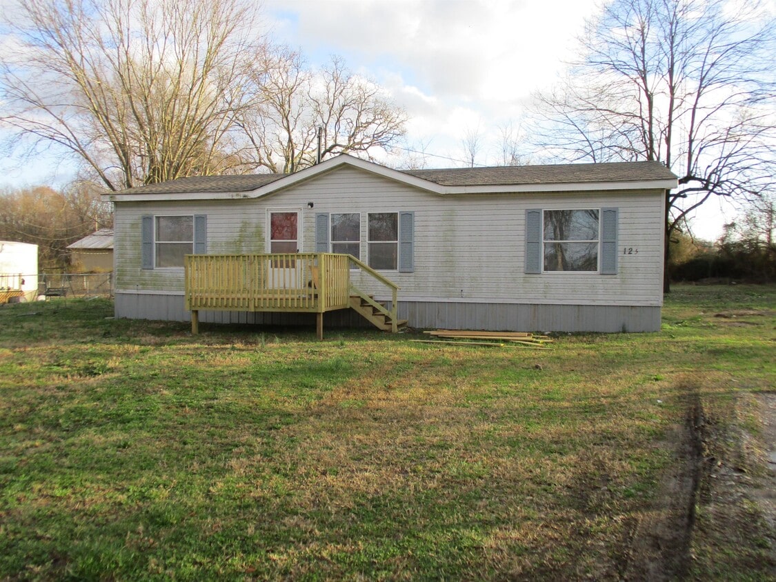 125 Illinois Ave, Oak Grove, KY 42262 House Rental in Oak Grove, KY