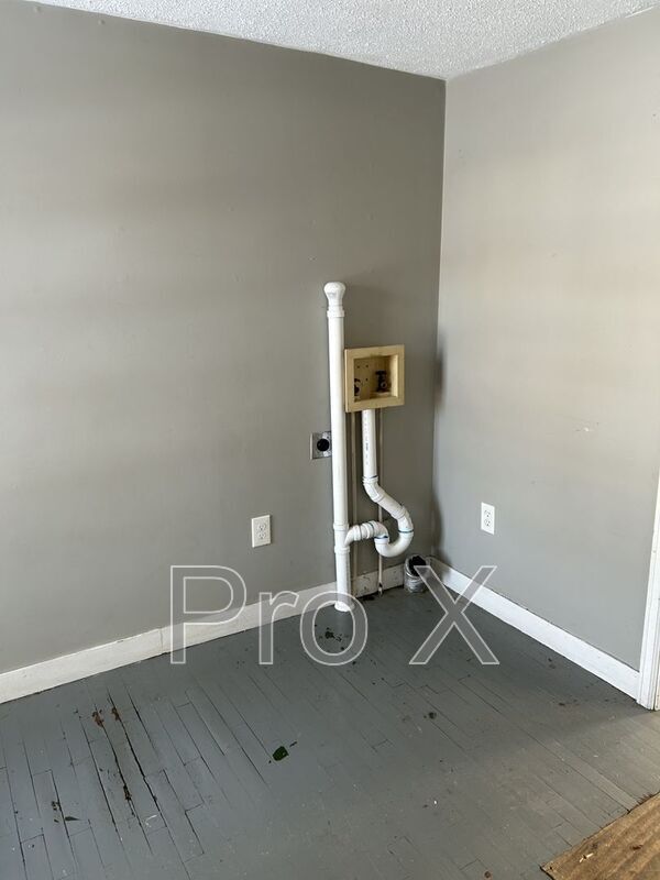 Foto del edificio - 611 E 20th St