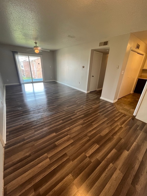 2833 N O.Henry Blvd Unit G, Greensboro, NC 27405 Condo for Rent in