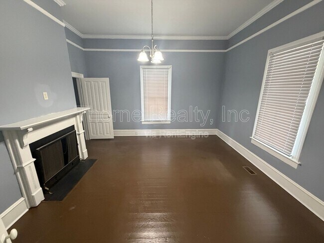 Foto del edificio - 412 W Walnut St