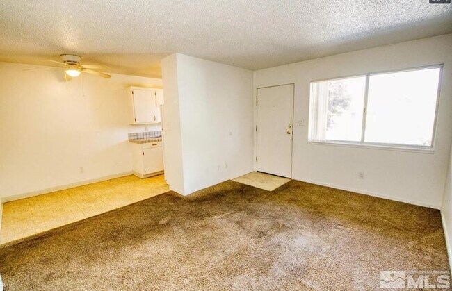 Foto del edificio - 510 Country Village Dr